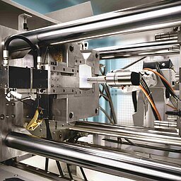 Injection molding machine